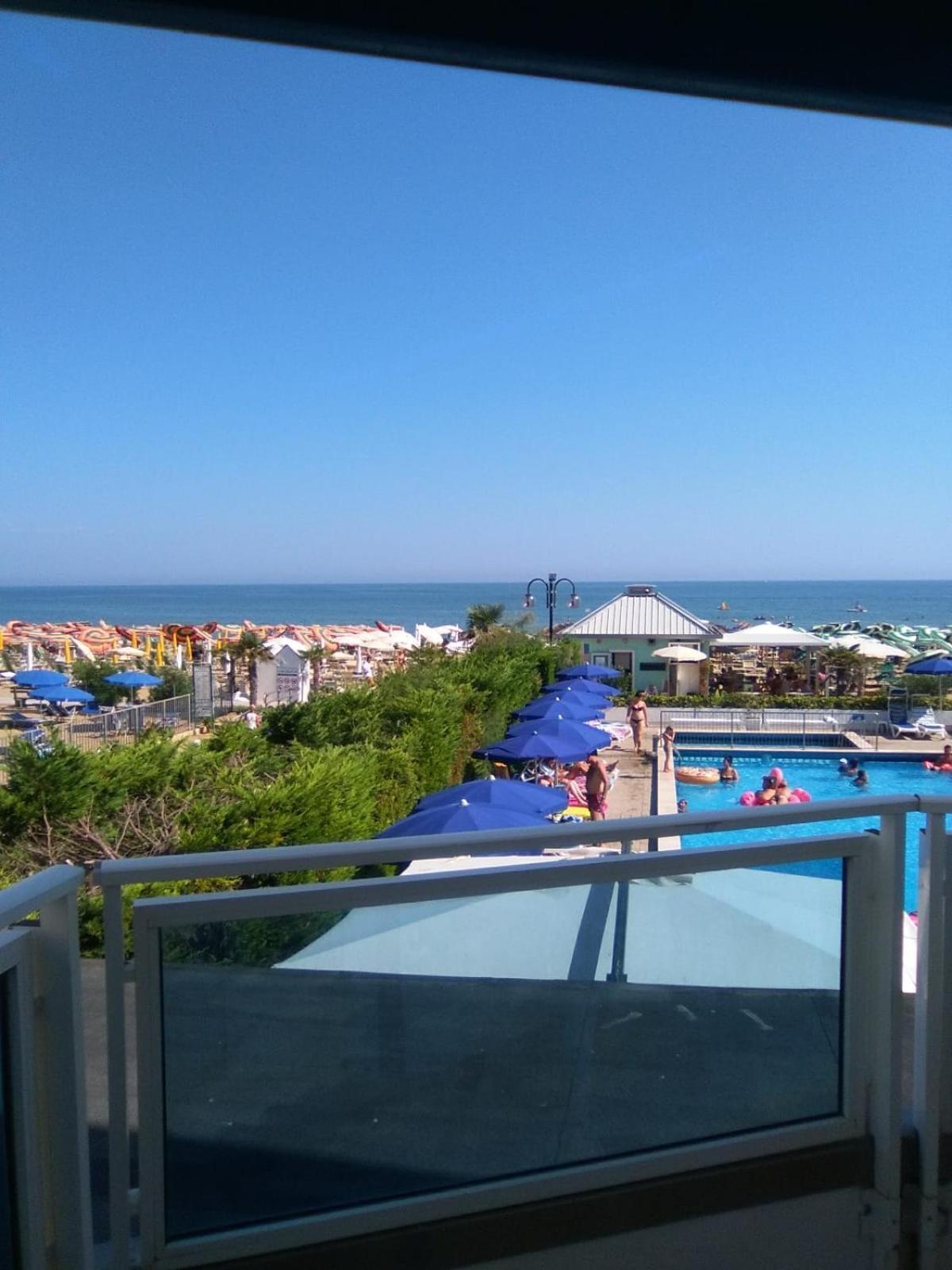 Quadruple Room Sea View,1438152088:JPEG