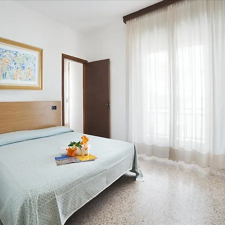 Hotel London-2